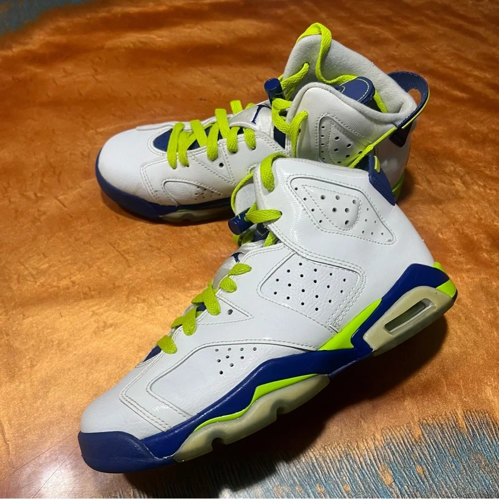 Jordan 6 Retro Fierce Green Basketball Athletic Shoes White Blue Size 6Y